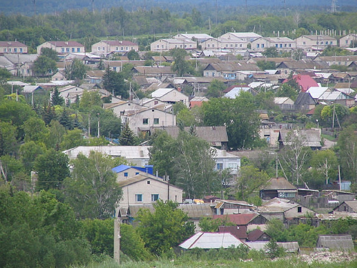 поселок Октябрьский, вид с горы.